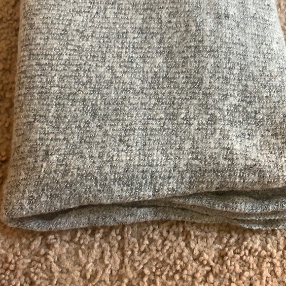 Infinity scarf - Picture 2 of 2